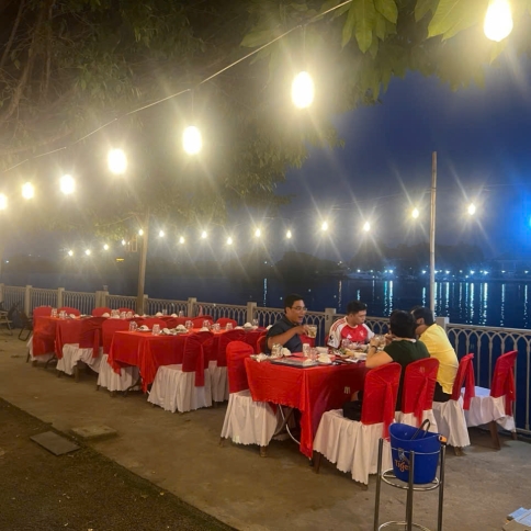 Quán nhậu bình dân