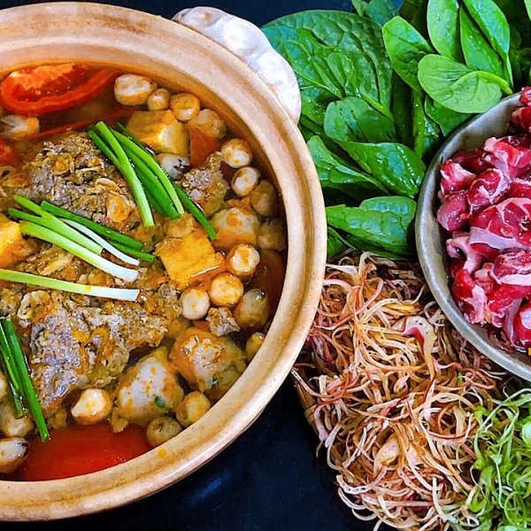 Lẩu riêu cua bắp bò 